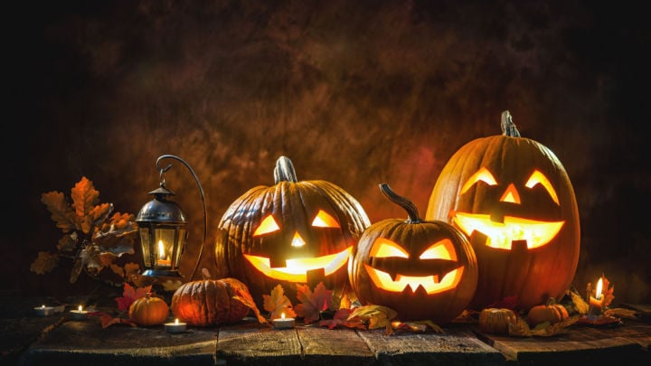 pumpkins and jack o'lanterns